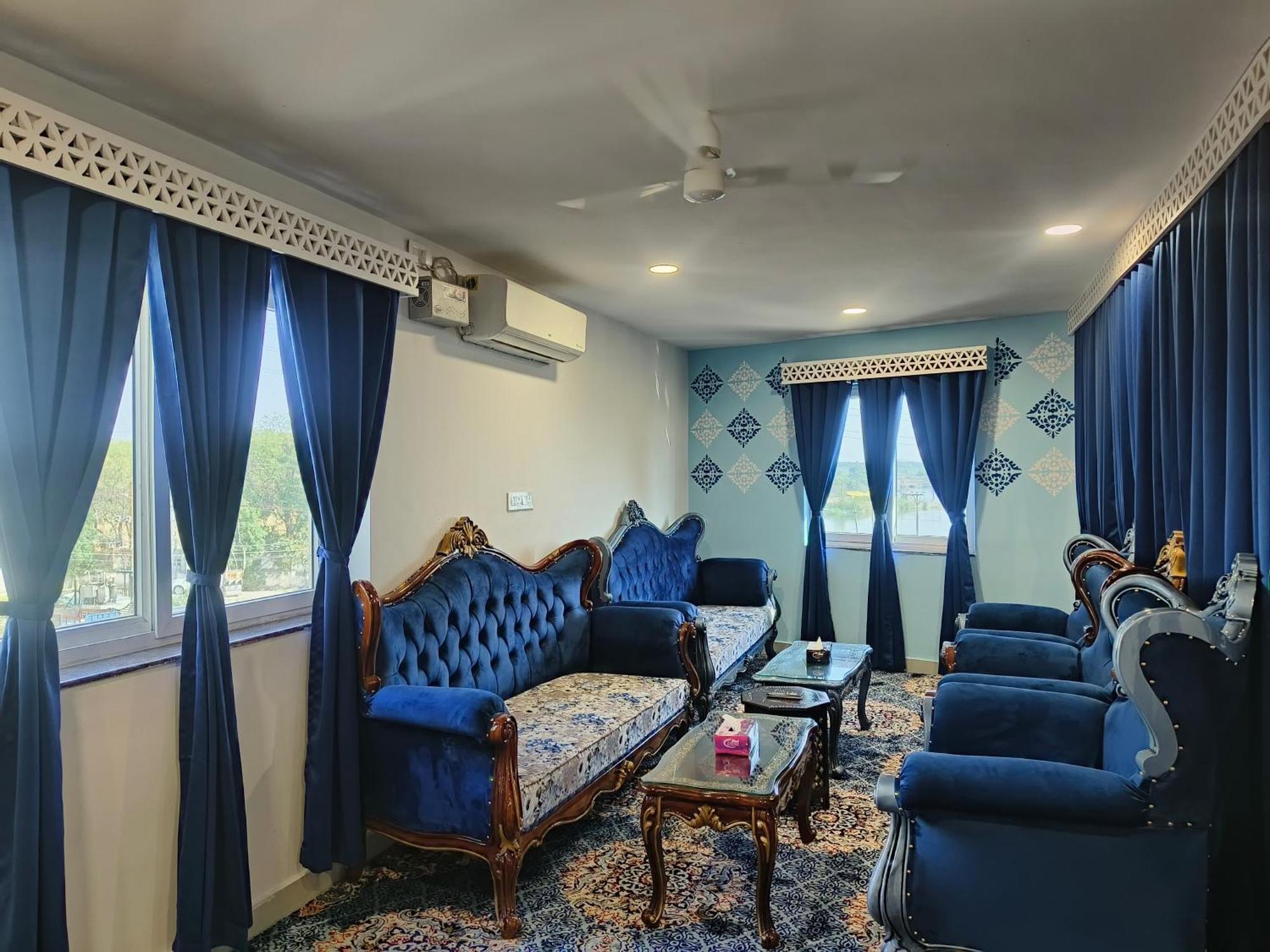 Hotel Lake View Airport Zone Haidarábád Kültér fotó
